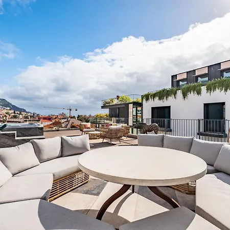 Appartement Rooftop Jacuzzi Penthouse At Savoy Insular Funchal (Madeira)