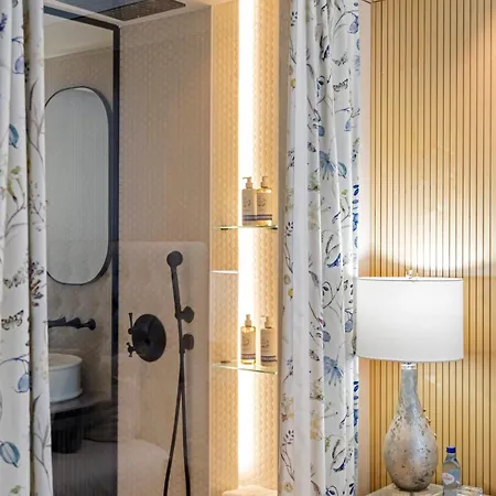 Rooftop Jacuzzi Penthouse At Savoy Insular Appartement *