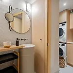 Luxury Rooftop Jacuzzi Penthouse At Savoy Insular アパート フンシャル