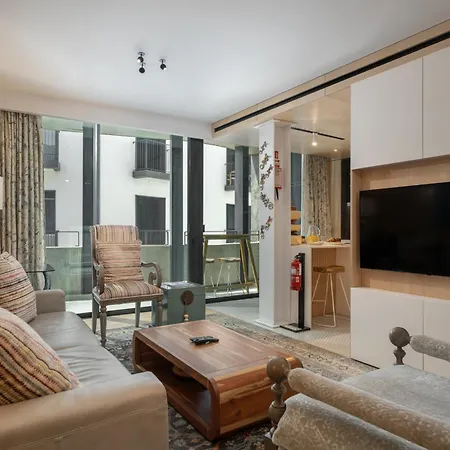 Luxury Rooftop Jacuzzi Penthouse At Savoy Insular