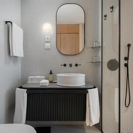 Luxury Rooftop Jacuzzi Penthouse At Savoy Insular Apartment *