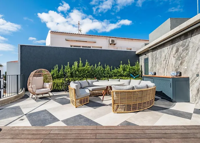 Rooftop Jacuzzi Penthouse At Savoy Insular