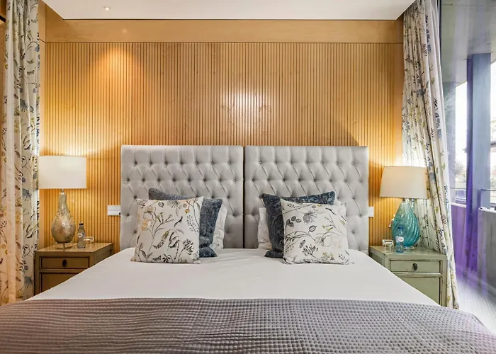 Rooftop Jacuzzi Penthouse At Savoy Insular