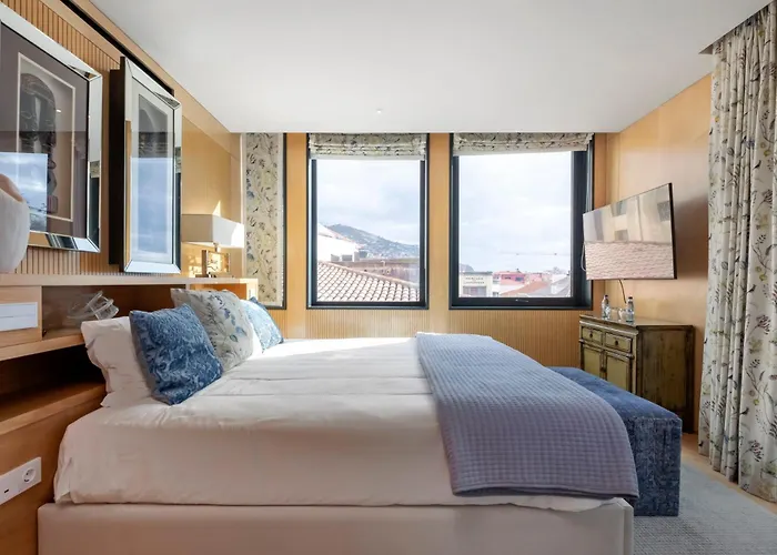 Rooftop Jacuzzi Penthouse At Savoy Insular Funchal