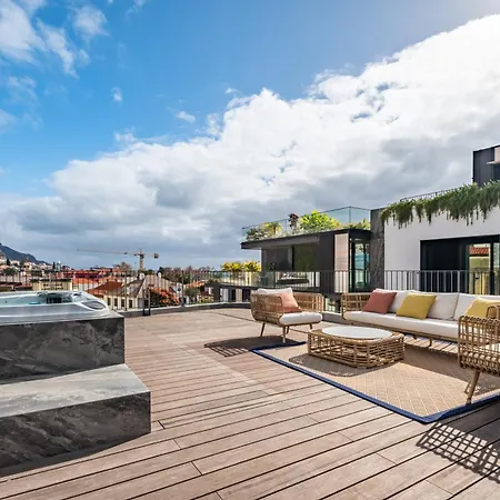 Διαμέρισμα Rooftop Jacuzzi Penthouse At Savoy Insular