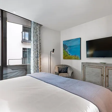 Rooftop Jacuzzi Penthouse At Savoy Insular